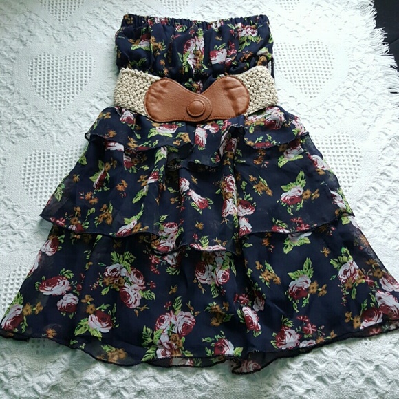 BONGO Floral Dress with belt - Picture 2 of 5